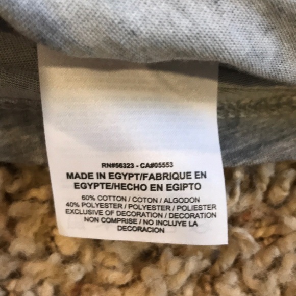 Nike workout tank! Like new! 🖤 - Picture 7 of 7